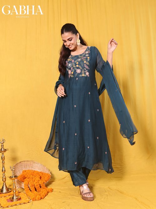 Mulchanderi Embroidery Plain Kurta Pant Dupatta