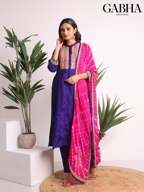 Dola Embroidery Plain Kurta Pant Dupatta